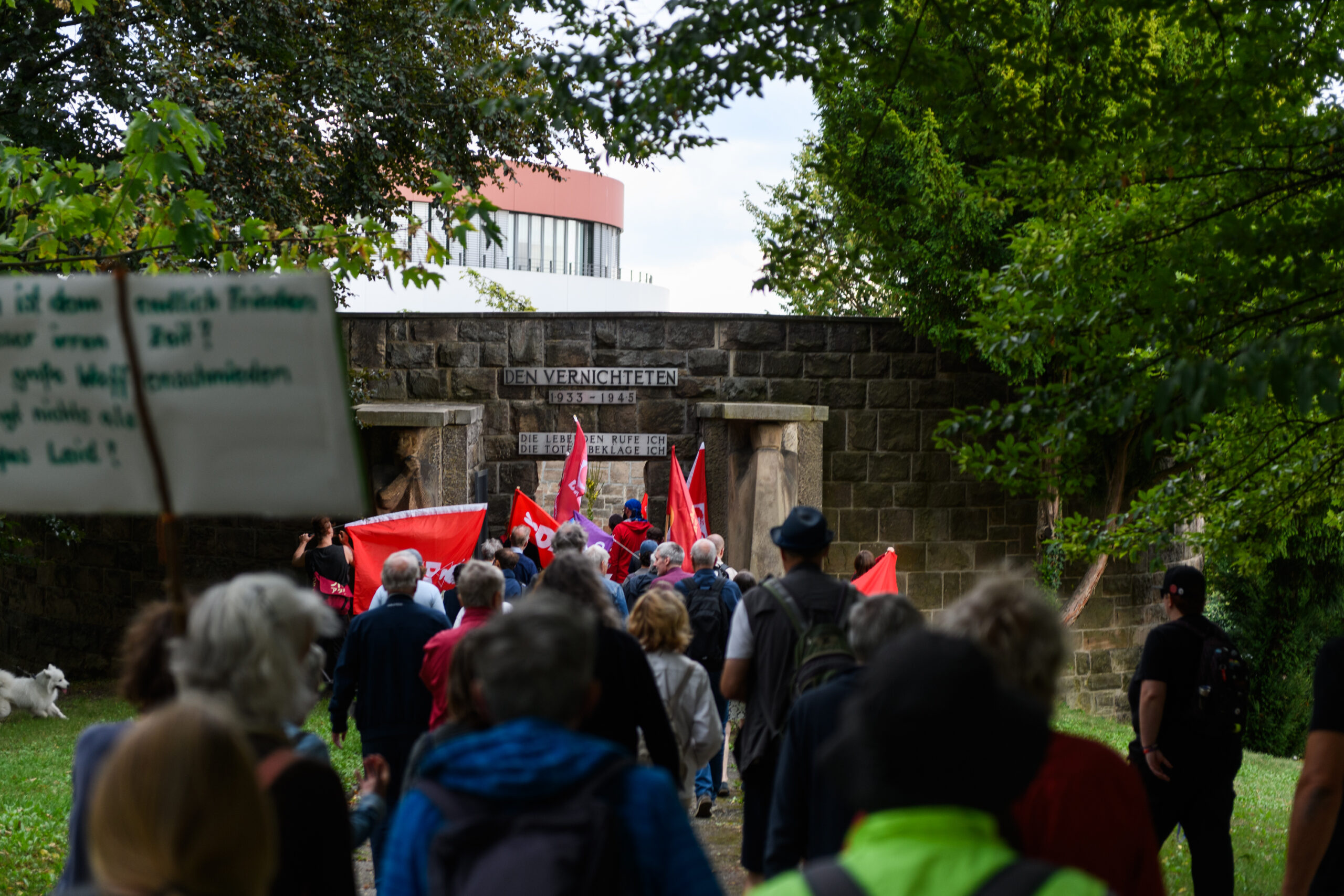 „Nie wieder Tigerstadt“: Kassel am Antikriegstag 17 DSC 4465 scaled
