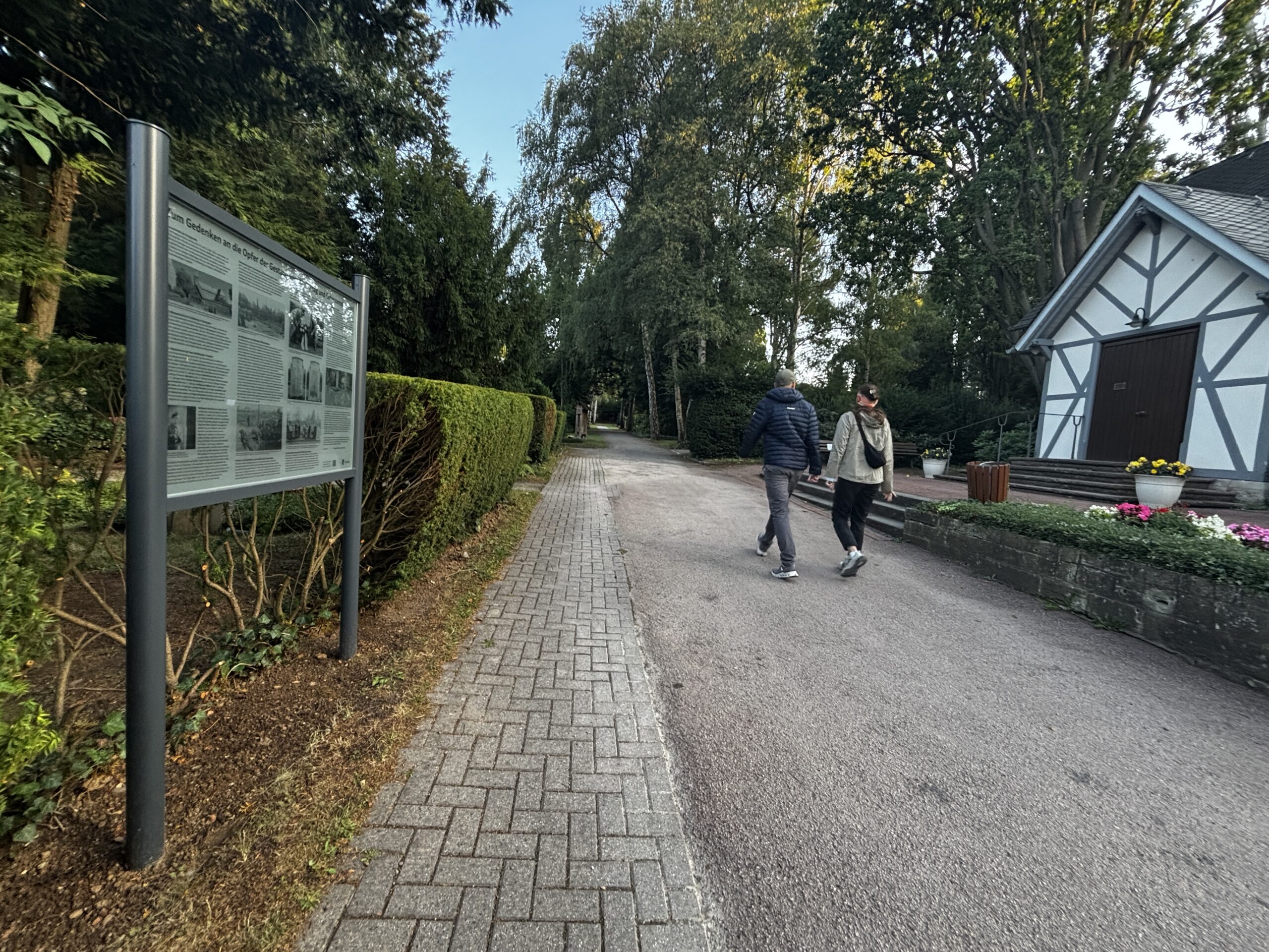 Wehlheiden: Gedenktafel erinnert an Gestapo-Massenmorde am Kriegsende 3 IMG 2721 scaled